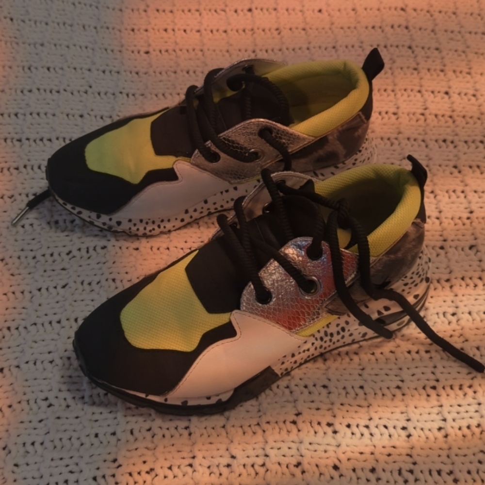 Neon yellow/green Steve Madden healed sneakers.